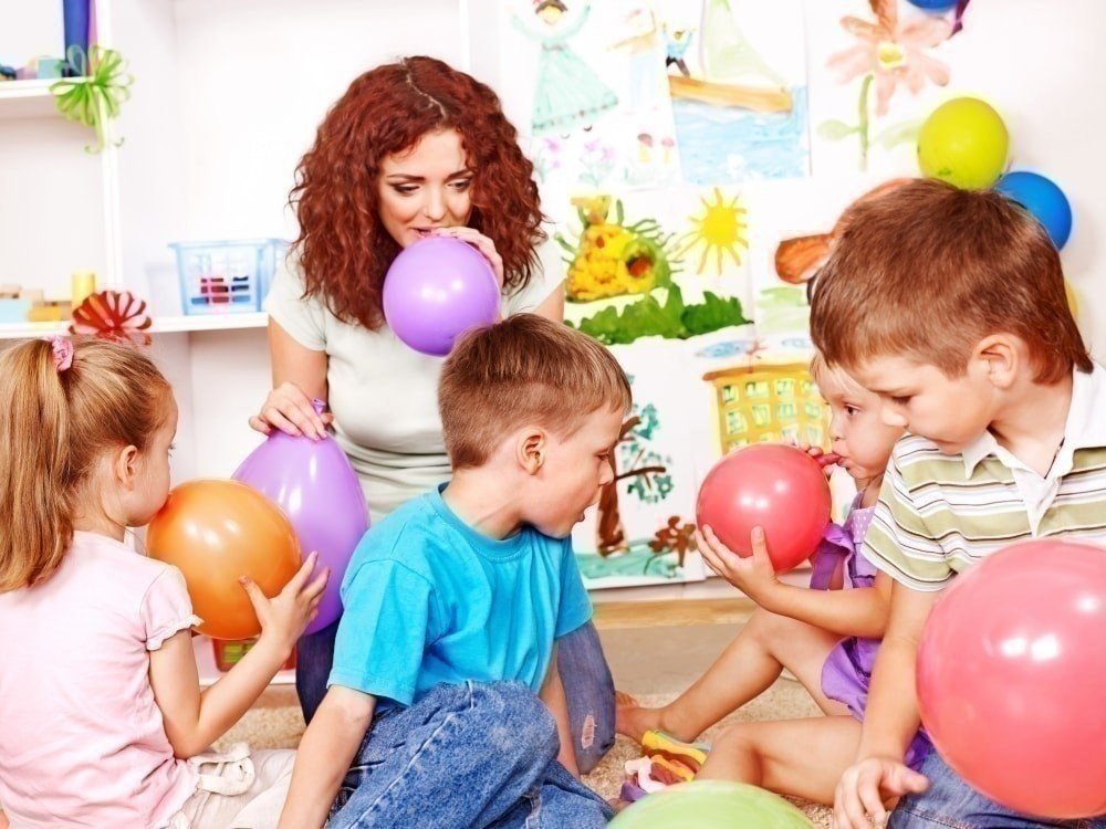выпускной в детском саду украшение зала шарами