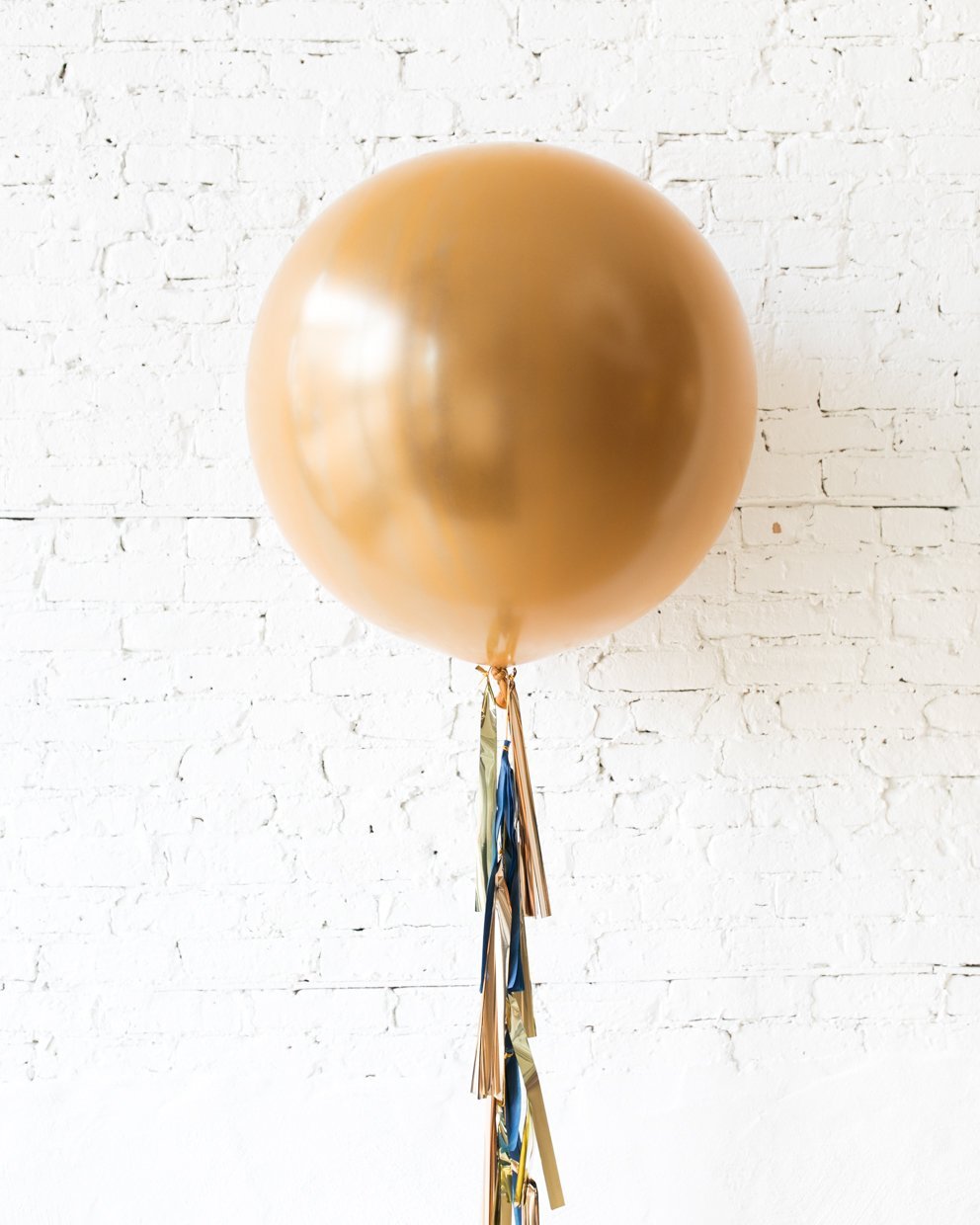 Шар хром золото. Шар гигант золото. Воздушный шарик груша. Латексный шар 60 см.